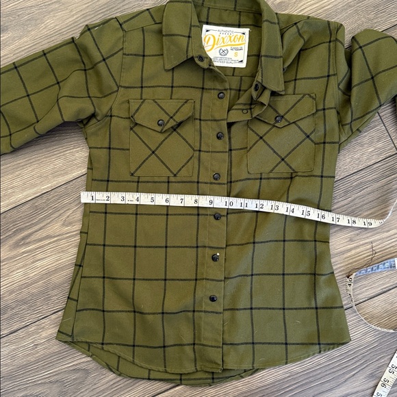 DIXXON women’s Olive free. Flannel button down size small - Picture 4 of 12